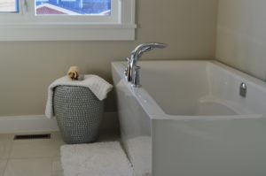 bathtub-1078865_1920 - Vorteilhaft Leben - Vorteilhaft Leben