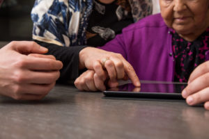 Digitale Kluft: Warum viele Ältere offline sind - Vorteilhaft Leben - Vorteilhaft Leben