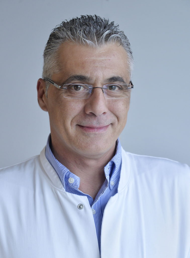 Dr. medic. Bogdan Tarcea Chefarzt der Klinik für Allgemein- und Viszeralchirurgie Leiter des Adipositaszentrums (DGAV-zertifiziert)