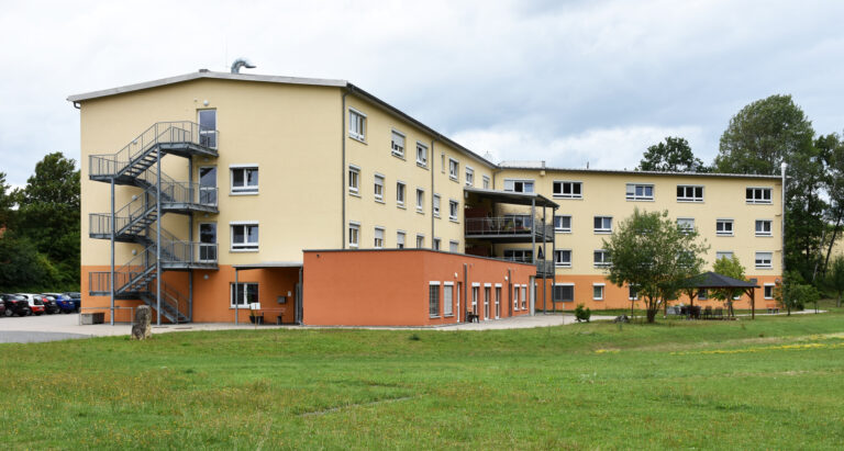 hummeltal, Mitten im Grünen bietet die Arche Noris Hummeltal nicht nur pflegerische Leistungen, sondern auch ein naturnahes Umfeld. - Vorteilhaft Leben - Vorteilhaft Leben Mitten im Grünen bietet die Arche Noris Hummeltal nicht nur pflegerische Leistungen, sondern auch ein naturnahes Umfeld.