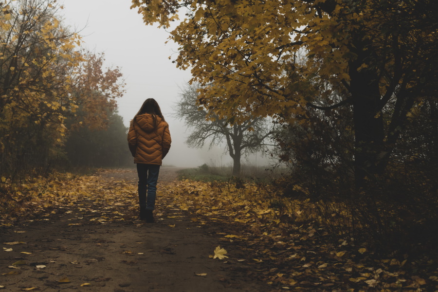 Viele Menschen haben im Herbst mit depressiven Stimmungen zu kämpfen. - Vorteilhaft Leben - Vorteilhaft Leben Viele Menschen haben im Herbst mit depressiven Stimmungen zu kämpfen.