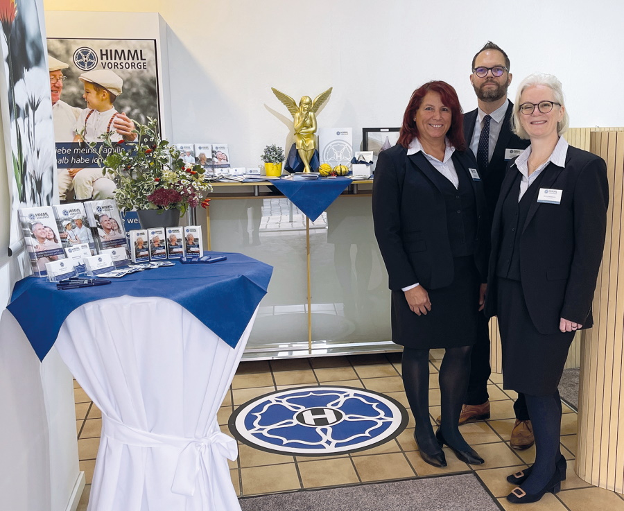 Das HIMML VORSORGE-Team mit Birgit Sahrmann, Timothy Kolb und Norma Weidemann (von links) steht für ganzheitliche, innovative Bestattungsvorsorge.